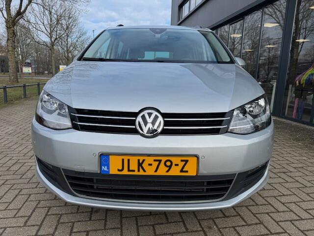 Volkswagen SHARAN EXCLUSIVE SERIES 7 PESOONS | Navi | Stoelverw. | Achter rij camera |