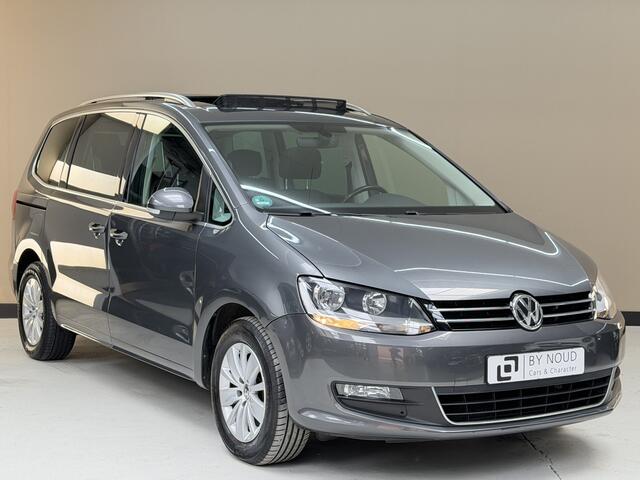 Volkswagen SHARAN 2.0 TDI Comfortline, 150Pk, 2017, 2de eigenaar, 7 Persoons, Panoramadak, Trekhaak, Navigatie, DAB radio, Parkeersensoren, Navigatie, Stoelverwarming, Climate control,