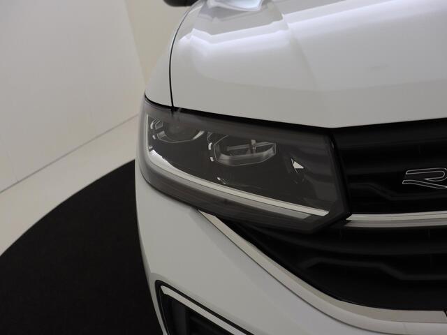 Volkswagen T-Cross R-Line Business | 'App-Connect' draadloze smartphone integratie | Achterlichten LED | Afstandscontrolesysteem (Front Assist)