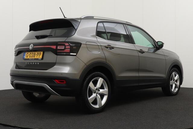 Volkswagen T-Cross 1.6 Aut. TDI Style Digi.Dash Half-Leder Camera Climate