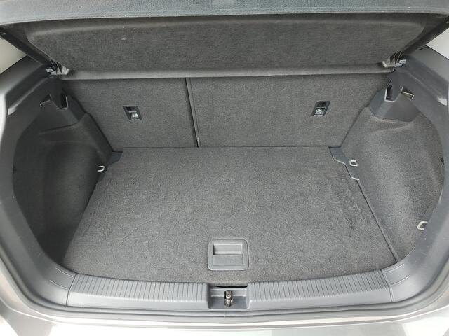 Volkswagen T-Cross 1.0 TSI LIFE AUTOMAAT Stoelverwarming | Camera | App Connect