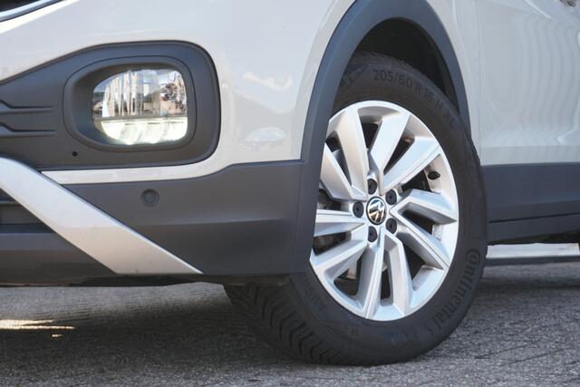 Volkswagen T-Cross 1.0 TSI Life 110 PK | CAMERA | TREKHAAK | VIRTUAL COCKPIT | ADAPT. CRUISE |