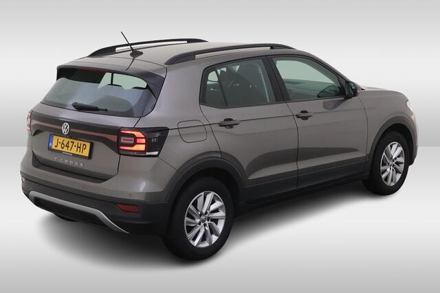 Volkswagen T-Cross 1.0 TSI Life Executive Navigatie / Parkeersensoren / Voorruit verwarmbaar / Airco Clima / Bluetooth