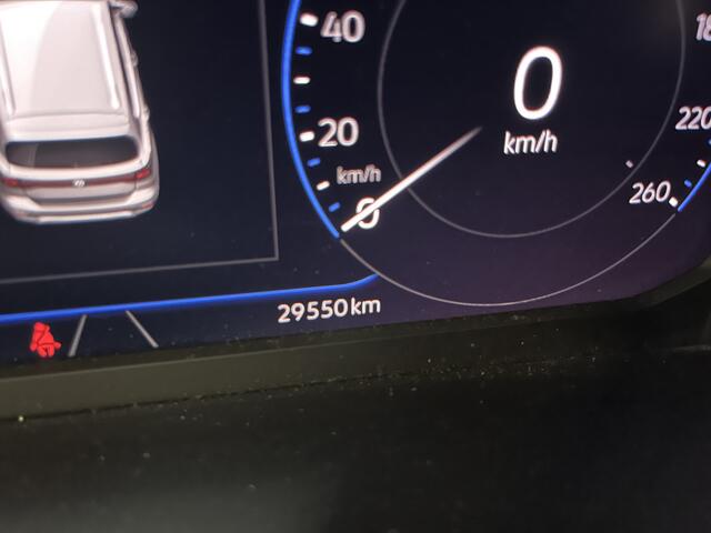 Volkswagen T-Cross 1.0 TSI Style / AUTOMAAT/ TREKHAAK/ ADAPT. CRUISE/ DIGITAL DASH/ DAB/ LED/ NAVI/ APP-CONNECT/ PARK. SENSOREN + CAMERA/ CLIMA/ STOEL VERWARM./ 18" LMV