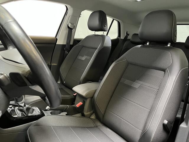 Volkswagen T-Cross 1.0 TSI Style / AUTOMAAT/ TREKHAAK/ ADAPT. CRUISE/ DIGITAL DASH/ DAB/ LED/ NAVI/ APP-CONNECT/ PARK. SENSOREN + CAMERA/ CLIMA/ STOEL VERWARM./ 18" LMV