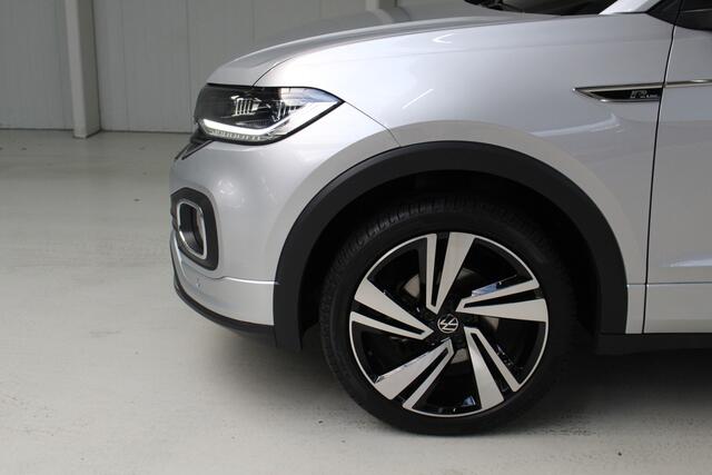 Volkswagen T-Cross 1.0 TSI R-Line DSG Navigatie | 18" Nevada Velgen | Camera Rear View | Digitale Cockpit Pro