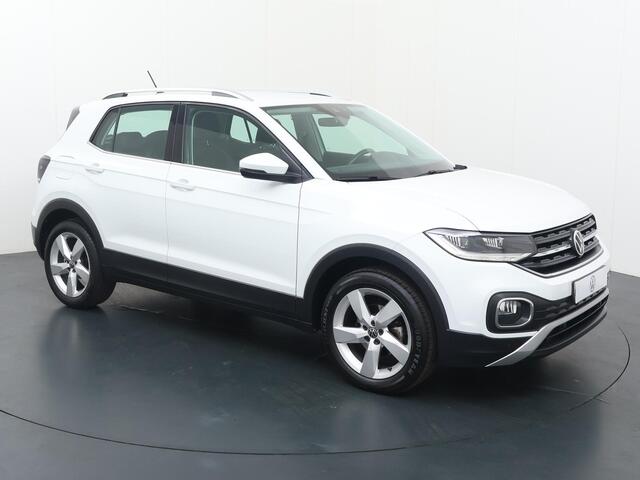 Volkswagen T-Cross 1.0 TSI Style | 110 PK | LED verlichting | Dodehoek detectie | Achteruitrijcamera |