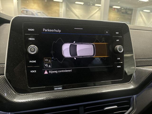 Volkswagen T-Cross 1.0 TSI 115pk DSG R-Line Business · Apple/Android Car play · IQ.Light · Navigatie · P-Sensoren · Stoelverwarming · 18'' Inch · Garantie t/m 23-05-2028 of 100.000km