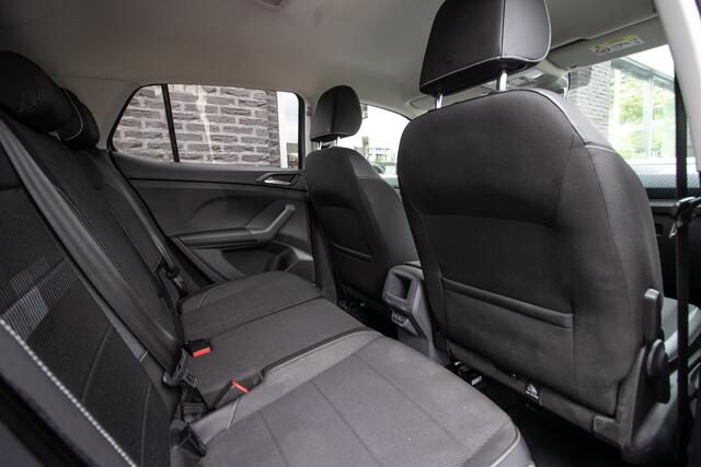 Volkswagen T-Cross 1.0 TSI Style - All-in rijklaarprs | Virtual dash. | 18'' | Stoelverw. | Navi