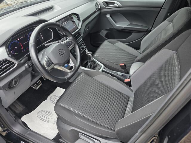 Volkswagen T-Cross 1.0 TSI Life |Virtual Clock|Carplay|