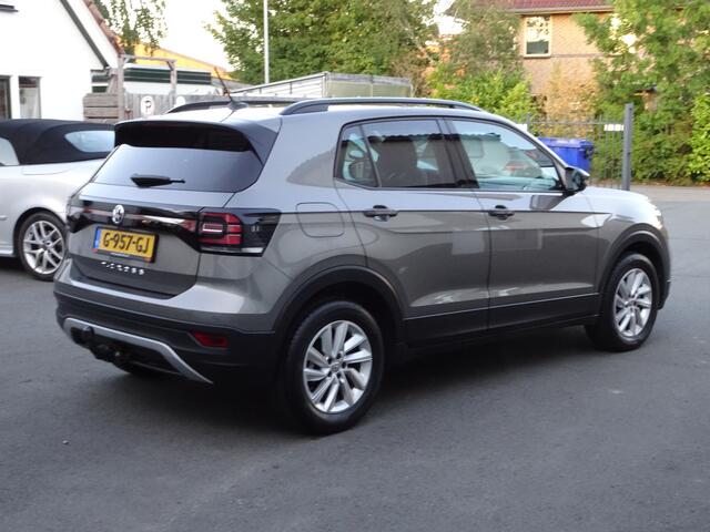 Volkswagen T-Cross 1.0 TSI Life Airco, navigatie, app-connect, parkeersensoren, trekhaak, licht metalen velgen, parkeersensoren, cruise controle, automaat, enz.