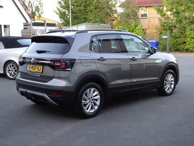 Volkswagen T-Cross 1.0 TSI Life Airco, navigatie, app-connect, parkeersensoren, trekhaak, licht metalen velgen, parkeersensoren, cruise controle, automaat, enz.