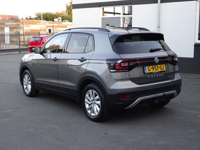 Volkswagen T-Cross 1.0 TSI Life Airco, navigatie, app-connect, parkeersensoren, trekhaak, licht metalen velgen, parkeersensoren, cruise controle, automaat, enz.