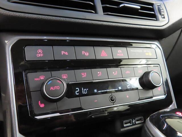 Volkswagen T-Cross 115pk TSI Automaat Style Navi Camera Ad Cruise Winter Parking Dodehoek pack Dealeronderhouden