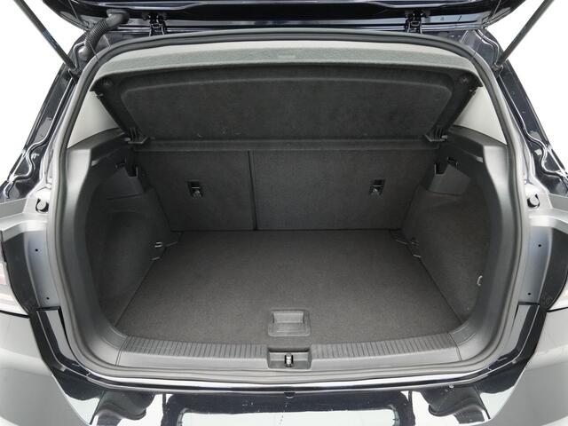 Volkswagen T-Cross 1.0 TSI 115pk Life Navigatie Trekhaak Acc Pdc Carplay Side Assist 145