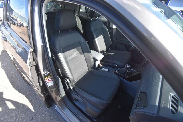 Volkswagen T-Cross 1.0 TSI Life Business , CLIMATR , LED KOPL , PDC V+A , NAVI , CR CONTR ,