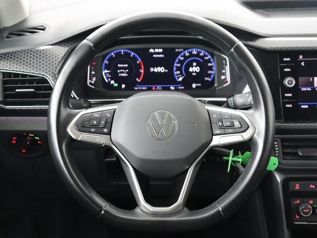Volkswagen T-Cross 1.0 TSI R Line | Stoelverwarming | Camera | Trekhaak | Virtual Cockpit | Carplay | Adaptive cruise | Climate control | Full LED