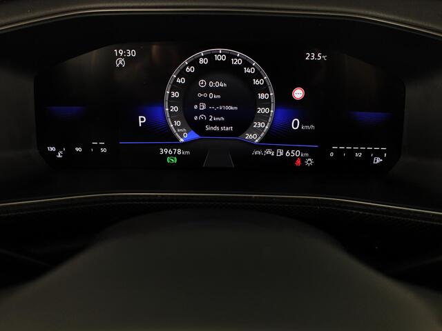 Volkswagen T-Cross 1.0 TSI R-Line 116 pk Automaat (DSG) | Verlengde garantie | Navigatie via App | Parkeersensoren | Adaptieve cruise control | LED koplampen | R-Line |