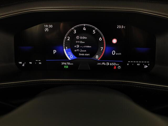 Volkswagen T-Cross 1.0 TSI R-Line 116 pk Automaat (DSG) | Verlengde garantie | Navigatie via App | Parkeersensoren | Adaptieve cruise control | LED koplampen | R-Line |