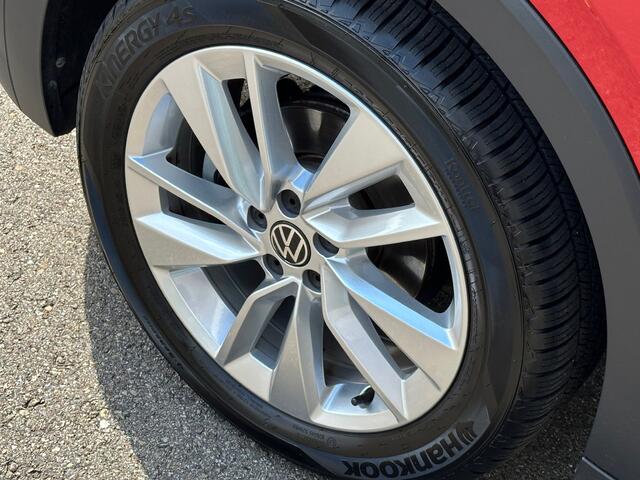 Volkswagen T-Cross 1.0 TSI 115pk DSG Life | Camera | Navi | 4-season banden | Adap. Cruise | Fabrieksgarantie tot 8-2029