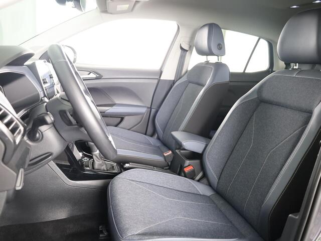 Volkswagen T-Cross 1.0 TSI Style 115 pk Automaat (DSG) | Navigatie | Parkeersensoren | Autom. airco | Matrix LED koplampen | Stoelverwarming |