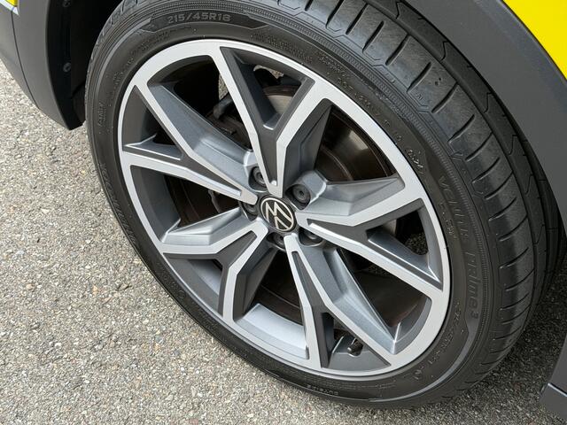 Volkswagen T-Cross 1.5 TSI 150pk DSG Style | Trekhaak | Led gril | Camera | Verlengde garantie