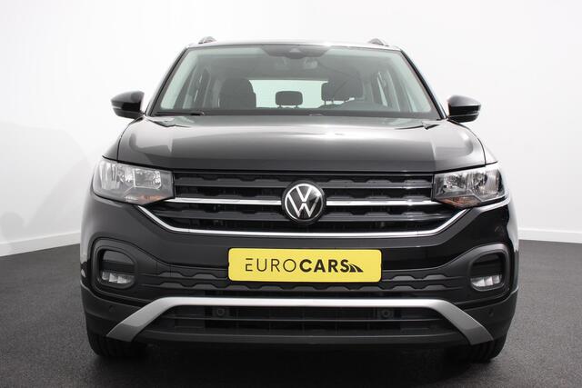 Volkswagen T-Cross 1.0 TSI 110pk DSG Life Volkswagen T-Cross 1.0 TSI DSG Life | Navigatie | Adaptive Cruise Control | Lane/Side Assist | Camera | Lichtmetalen Velgen | DAB | Stoelverwarming |