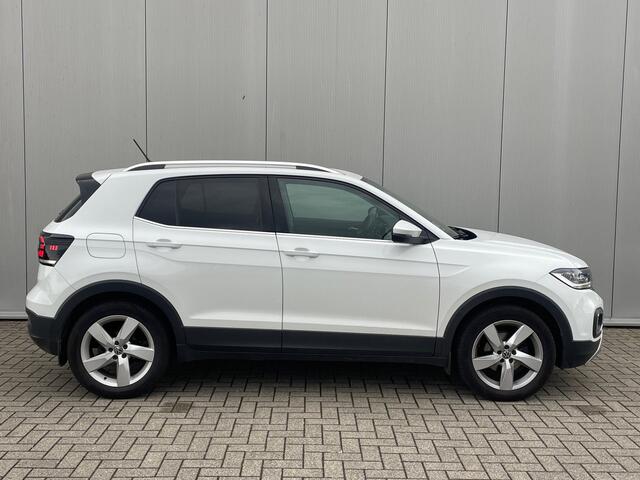 Volkswagen T-Cross 1.0 TSI Style Automaat Navigatie ( via Apple Carplay), Adaptive Cruise Control, Afn.Trekhaak, LED. 17"Lm, Achteruitrijcamera