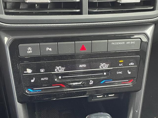 Volkswagen T-Cross 1.0 TSI Style Automaat Navigatie ( via Apple Carplay), Adaptive Cruise Control, Afn.Trekhaak, LED. 17"Lm, Achteruitrijcamera