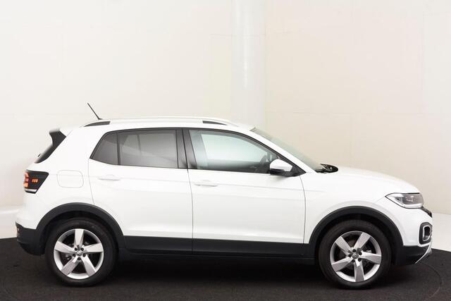 Volkswagen T-Cross 1.0 TSI Life CAMERA | DIG. COCKPIT | ADAPTIVE | CARPLAY | LED