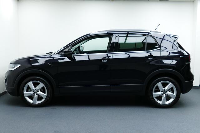 Volkswagen T-Cross 1.0 110pk TSI Style. Virt Cockpit, Camera, Adaptief Cruise, StoelVerw, 17"LMV