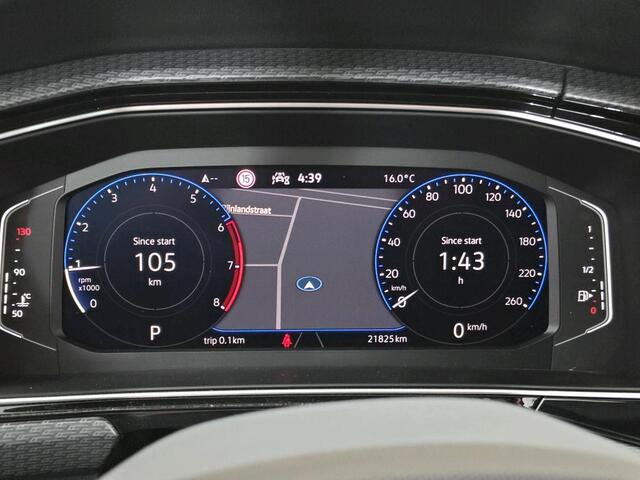 Volkswagen T-Cross 1.0 TSI R-Line / Led koplampen / 18 Inch / Navigatie / Climate control / Getint glas