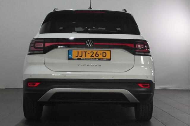 Volkswagen T-Cross 1.0 TSI Active - Carplay / PDC / Stoelverw.