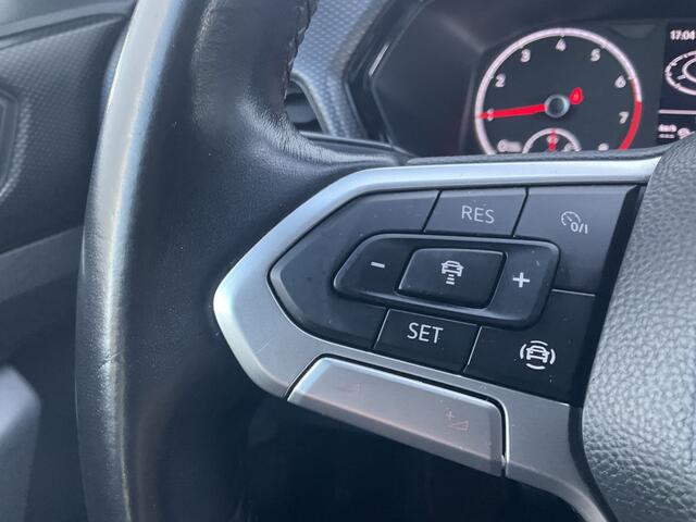 Volkswagen T-Cross 1.0 TSI Life Trekhaak Carplay Adap.Cruise Hoogzitter NL-Auto 68050KM!