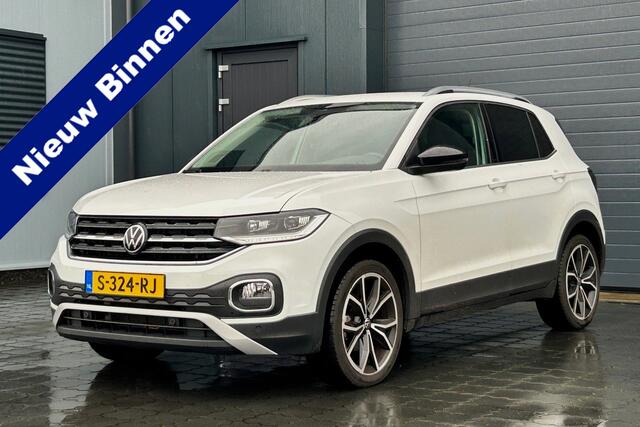Volkswagen T-Cross 1.5 TSI 150pk Style Business R LED VIRTUAL TREKHAAK 19426KM!