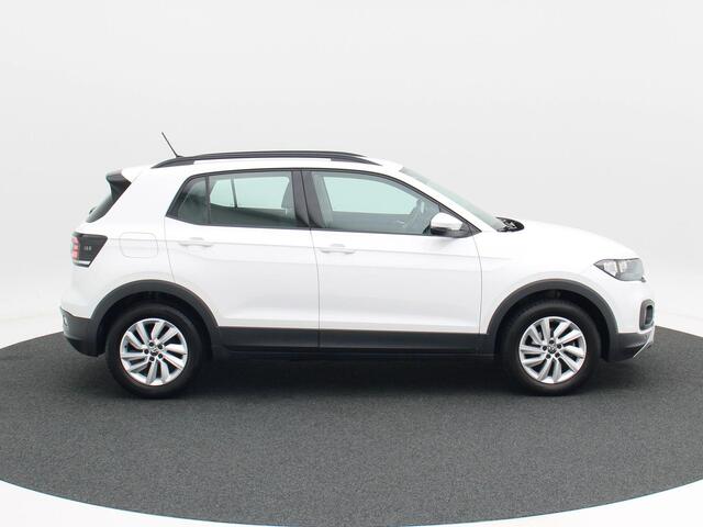 Volkswagen T-Cross 1.0 TSI Life | Adaptive Cruise | Parkeersensoren | Bluetooth | Carplay | Trekhaak | 16 inch | 81.482 Km!!