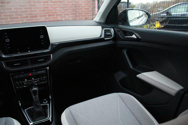 Volkswagen T-Cross 1.0 TSI Style | trekhaak | IQlight | ACC | Stoelverwarming |