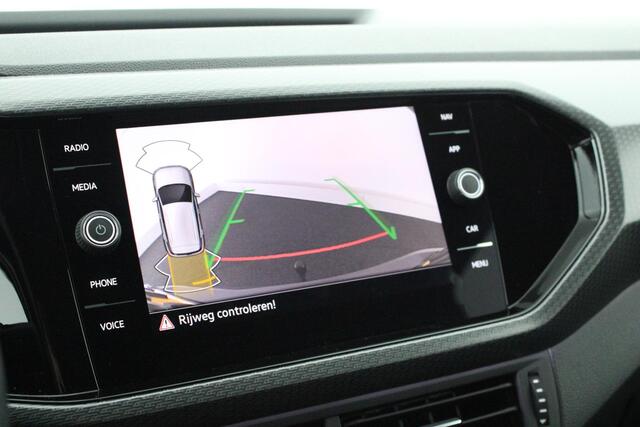 Volkswagen T-Cross 1.0 TSI 110pk DSG 2x R-Line Trekhaak Camera Keyless Navigatie Virtual Cockpit Led