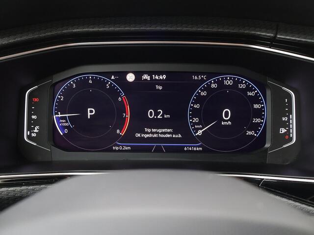 Volkswagen T-Cross 1.0 TSI R-Line | 110 PK | Automaat | Achteruitrijcamera | Navigatiesysteem | LED verlichting |