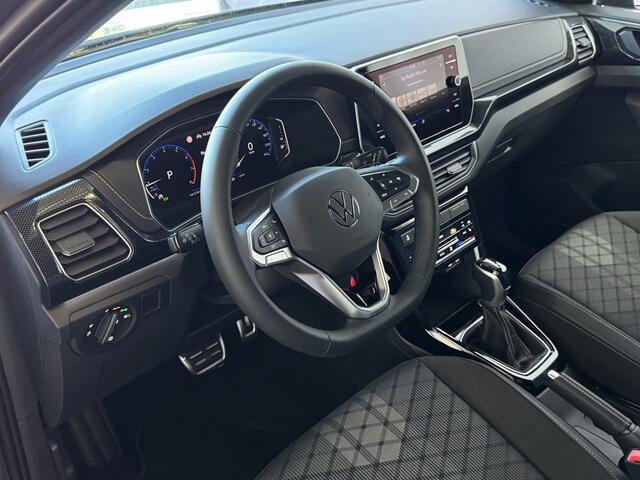 Volkswagen T-Cross ? NIEUWE AUTO ? 1.5 TSI 150PK R-LINE EDITION TREKHAAK LED 18''LMV IQ CAMERA STOELVERW BLINDSPOT ?2025? "Volkswagen rijden begint bij Topautos.nl - 75 topmodellen direct op voorraad!"