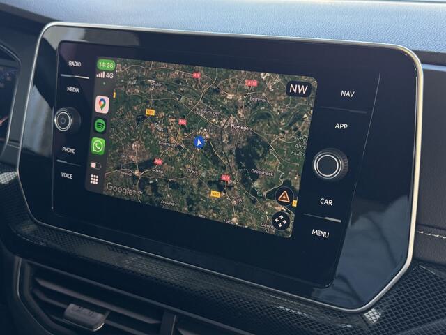 Volkswagen T-Cross ? NIEUWE AUTO?TSI 17''LMV DODE HOEK TREKHAAK CAMERA VIR.COCKPIT STOELVERW. ADAP.CRUISE LMV CARPLAY 2025 "Volkswagen rijden begint bij Topautos.nl - 75 topmodellen direct op voorraad!"
