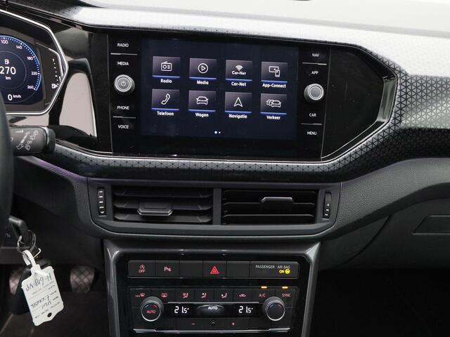 Volkswagen T-Cross 1.0 TSi Style 115 Pk | Adaptive Cruise | Navigatiesysteem | Full Led | Trekhaak | CarPlay | 18 Inch | 27.089 Km!