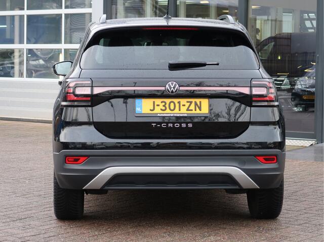 Volkswagen T-Cross 1.0 TSI Life Business | Climate Control | Parkeersensoren | 17 inch |