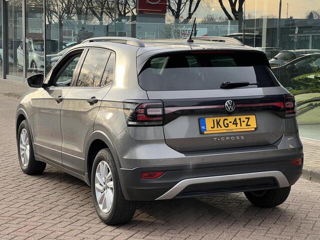 Volkswagen T-Cross 1.0 TSI Life Automaat | Stoelverwarming | Adaptieve Cruise Control | Climate Control