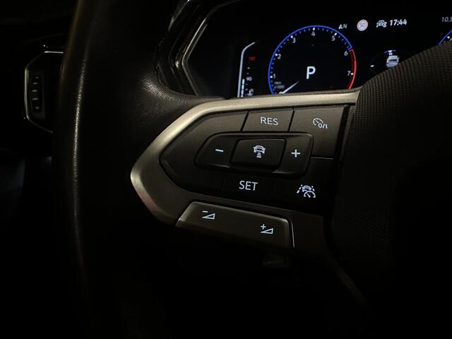 Volkswagen T-Cross 1.0 TSI Style | Business R | LED | 18" | CARPLAY | Adaptive CC | 1. Eigenaar | Black Edition | Camera | 1/2 Leer | Winter-pakket | Interesse, Proefrit? Bel of app met: 06-24 28 28 42