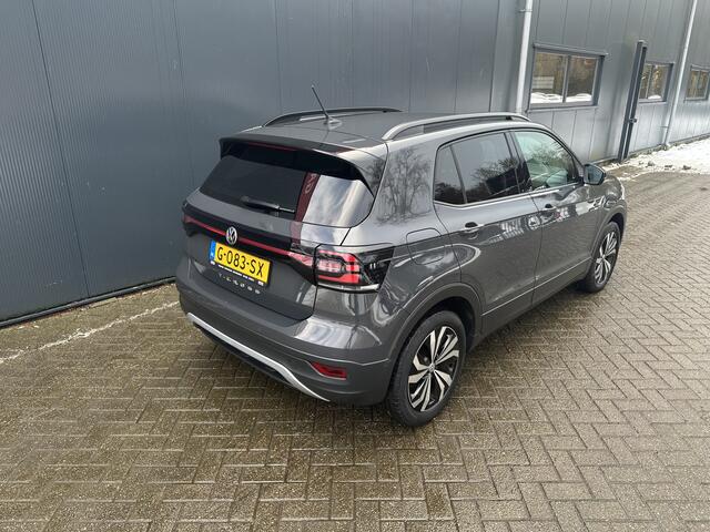 Volkswagen T-Cross 1.0 TSI Life | Navi via Carplay | Adaptive cruise control | Blind sp