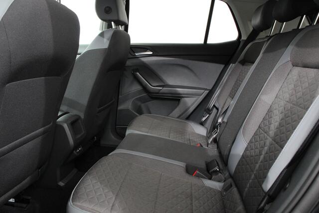 Volkswagen T-Cross 1.5 TSI 150pk DSG Style | Navigatie | Wireless app connect | Aadaptive cruise control | Camera | Climate Control | Led | Dab | Stoelverwarming