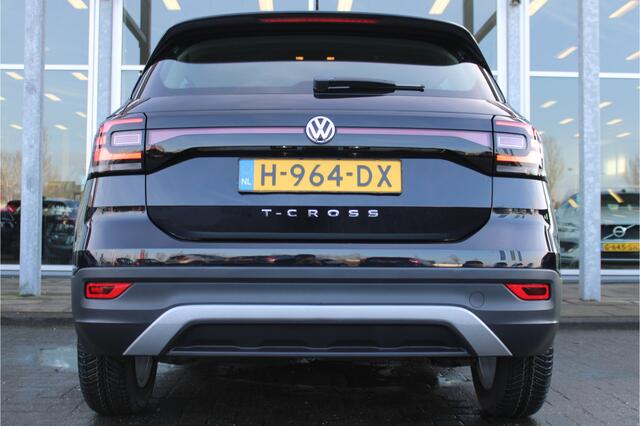 Volkswagen T-Cross 1.0 TSI Life | Apple/android Carplay | Adapt. Cruise Control | Navigatie | Lichtmetaal Velgen |
