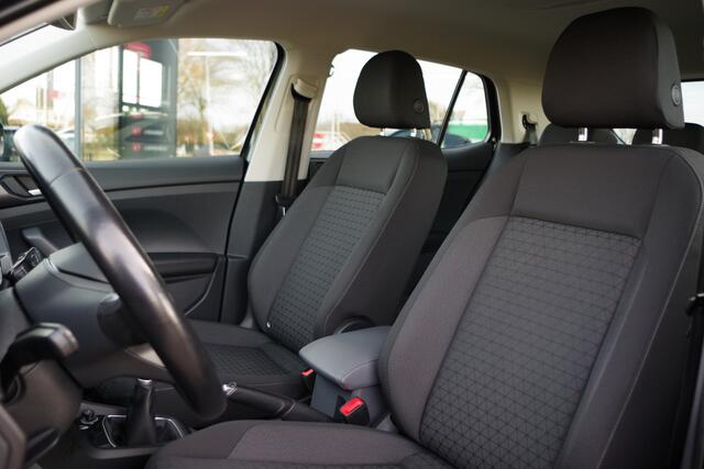 Volkswagen T-Cross 1.0 TSI Life, Stoelverwarming, Blind-Spot, 17" LM