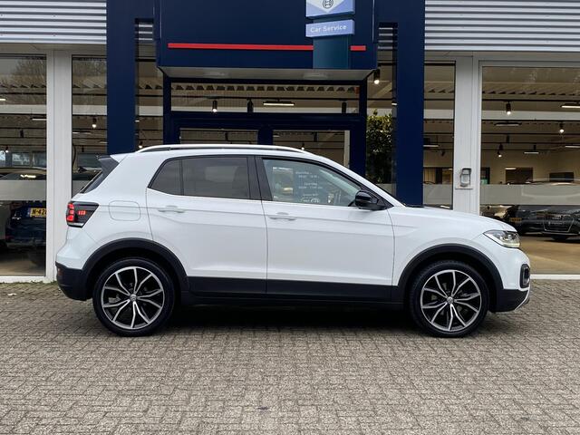 Volkswagen T-Cross 1.0 TSI Style / Automaat / NL-Auto / 1e-Eigenaar / Adaptieve Cruise-Control / Climate-Control / Apple-Carplay & Android-Auto / Draadloze-Telefoonlader / LED / Keyless / Dodehoek-Detectie / DAB Radio-Bluetooth / Navi / PDC V+A met Camera / 18'' LMV / ENZ.